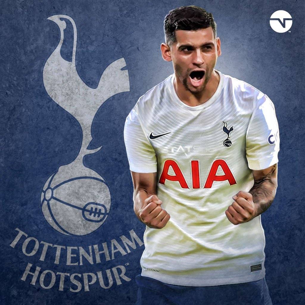 足球国足球迷自发组织万人方阵助威